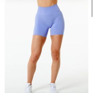 Alphalete Amplify 4.5” Short - (L) Digital Violet